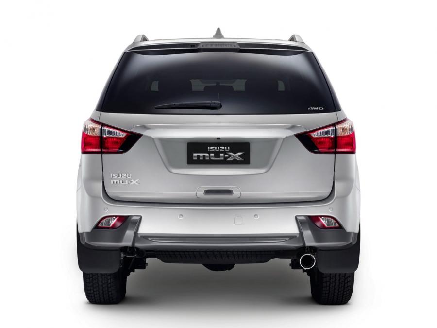  Isuzu MU-X 2013 года  (фото 6 из 30)